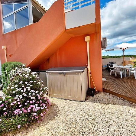 Villa 6 Personnes Dans Residence Calme, Grande Terrasse, 5 Mn De La Plage 弗勒里 外观 照片