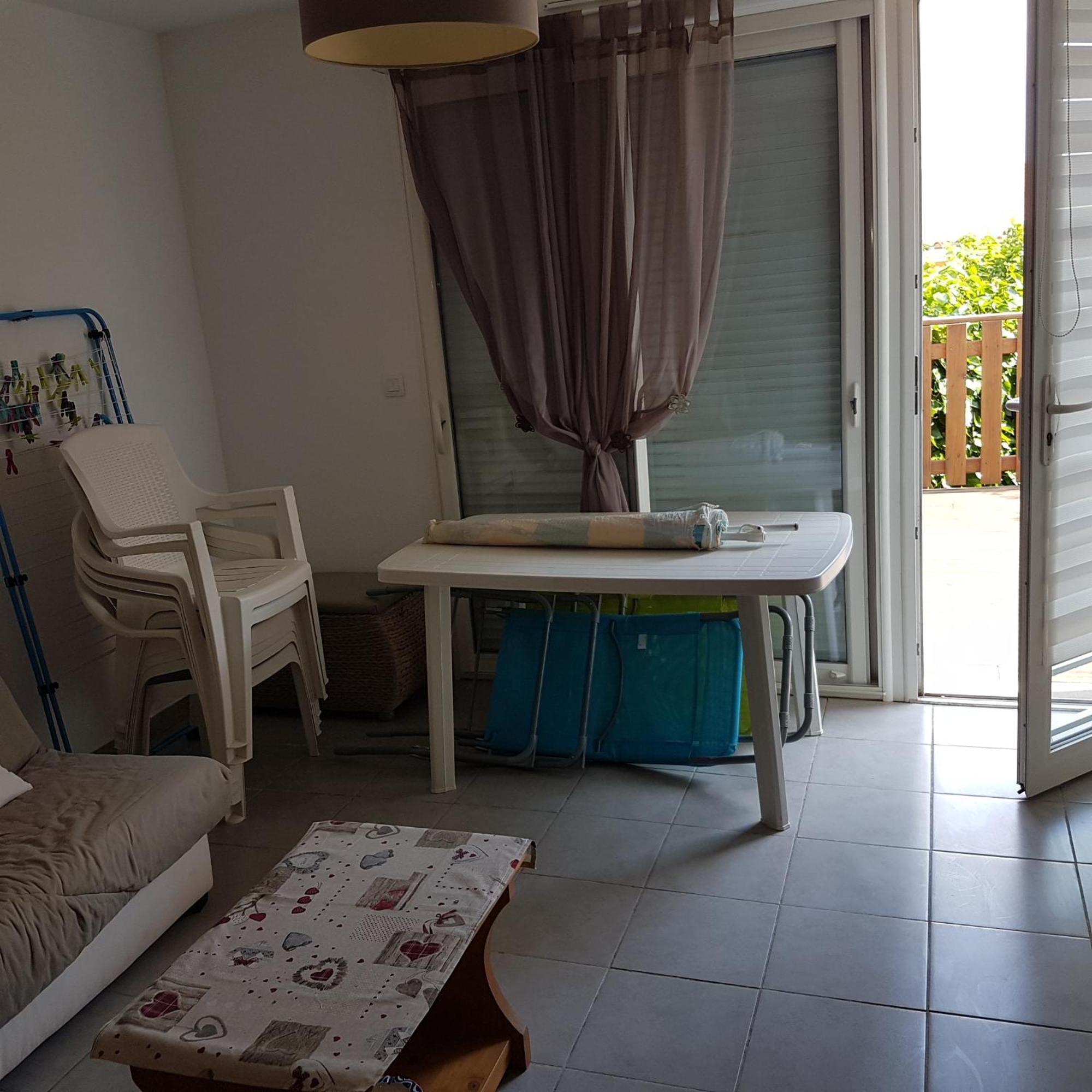 Villa 6 Personnes Dans Residence Calme, Grande Terrasse, 5 Mn De La Plage 弗勒里 外观 照片